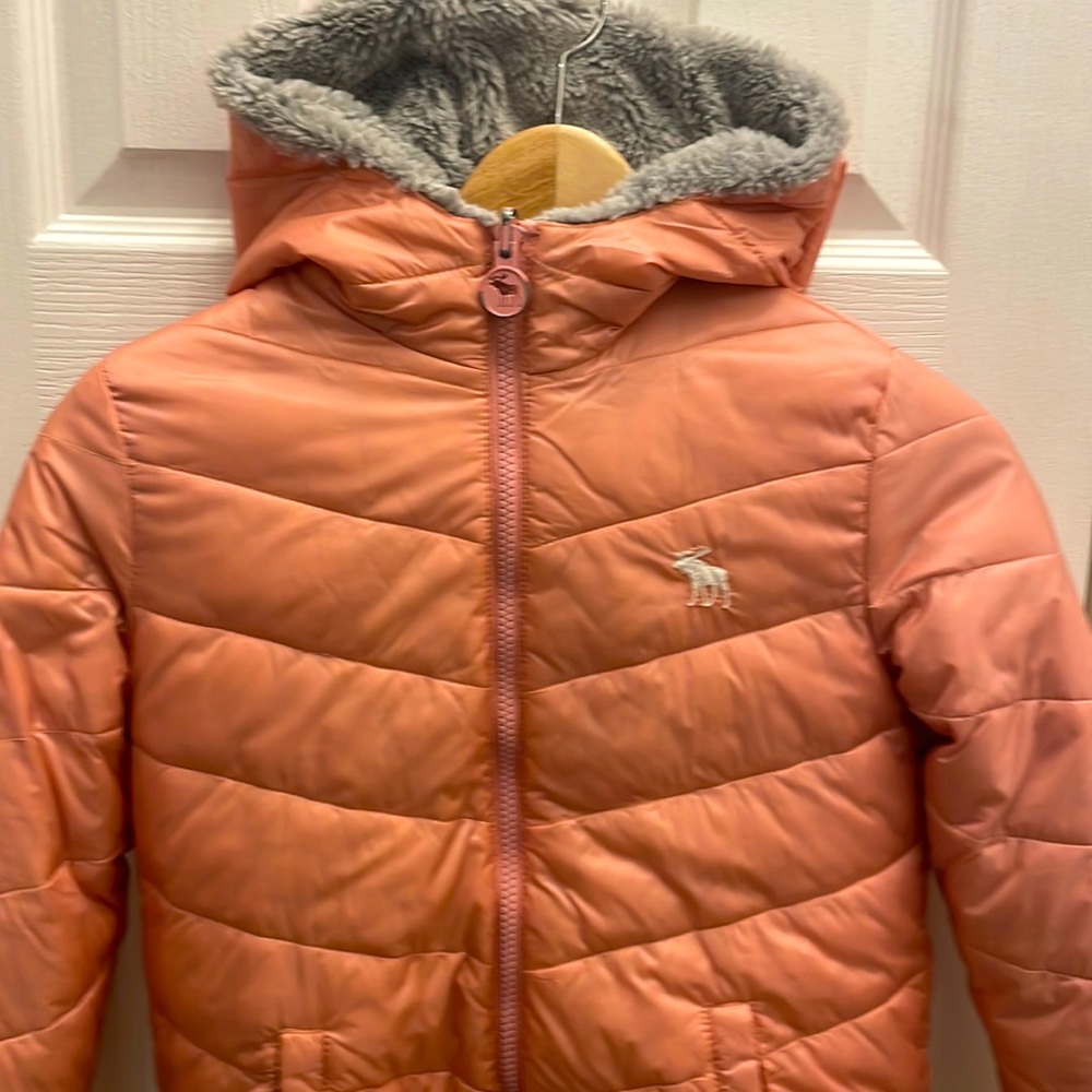 Girls cozy puffer jacket size 9-10 from Abercrombie